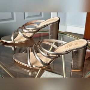 Schutz Sandals Wmns Felisa Casual Slip On Heels Slide Metallic Brown Golden 9.5